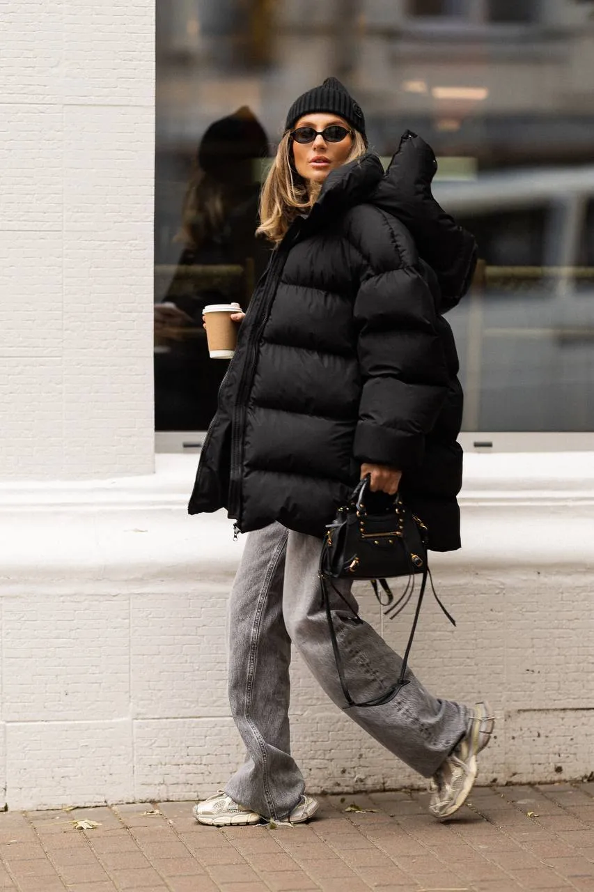Black oversized down coat “Arden”