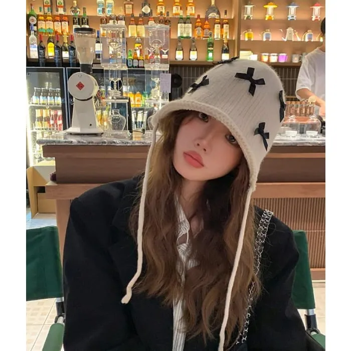 Bow Accent Knit Cloche Hat