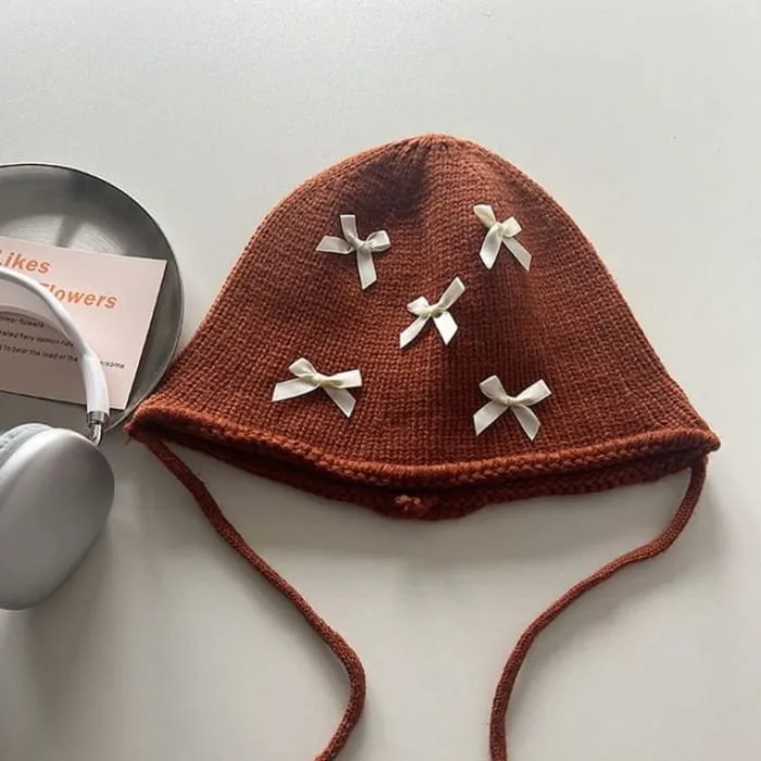 Bow Accent Knit Cloche Hat