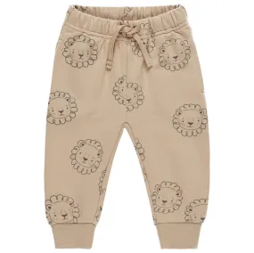 Relaxed Fleece Sweatpant in Lions by Quincy Mae
