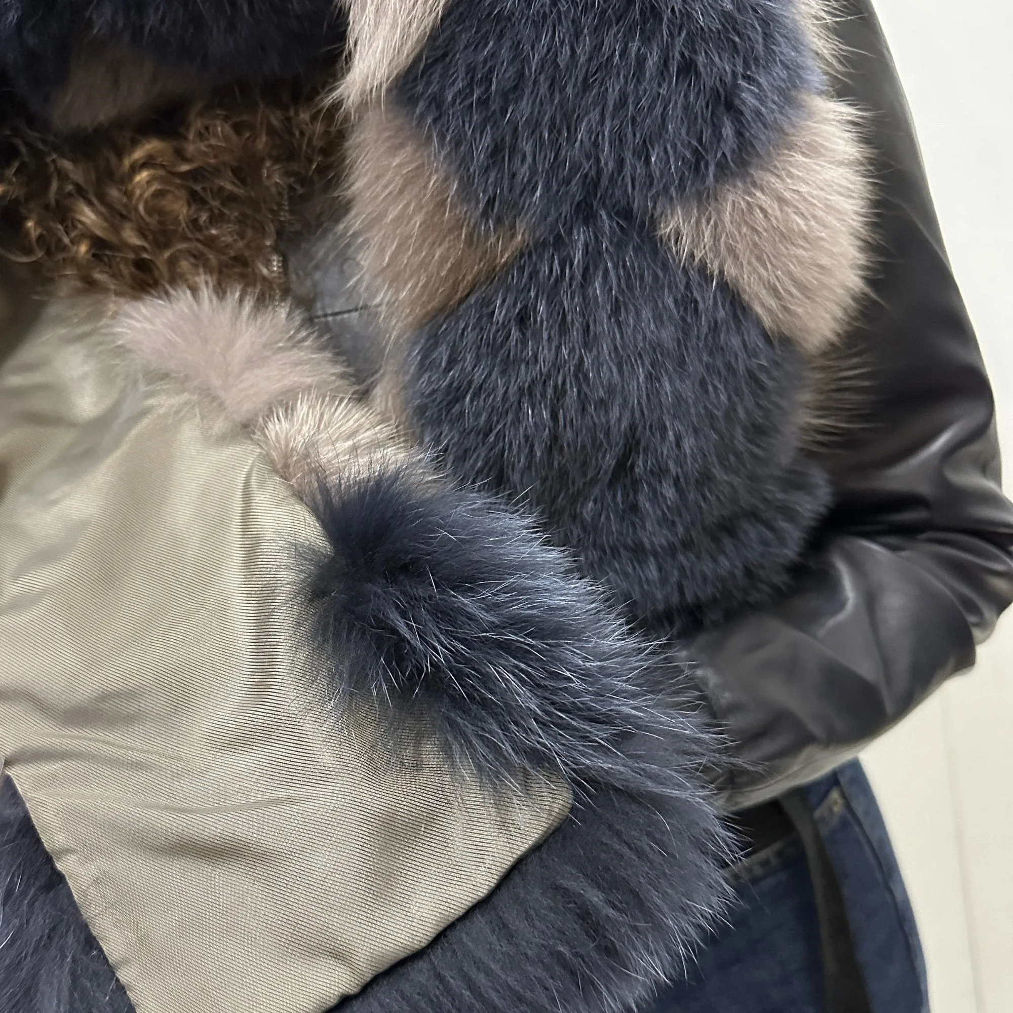 Scarf made of natural fox fur, lined fox fur scarf